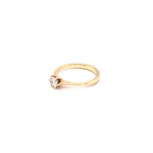 Laden Sie das Bild in den Galerie-Viewer, Ring Mika aus 585 Gelbgold mit Brillant 0,20 ct