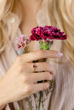 Laden Sie das Bild in den Galerie-Viewer, Ring Lina aus 585 Gelbgold mit rosa Turmalin