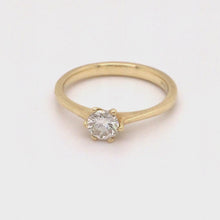 Laden und Abspielen von Videos im Galerie-Viewer, Ring Mika aus 585 Gelbgold mit Brillant 0,20 ct
